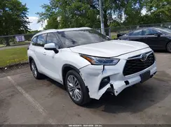 5TDFZRBH3NS231566 2022 TOYOTA HIGHLANDER
