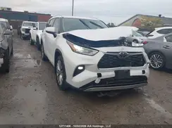 5TDFZRBH3NS252823 2022 TOYOTA HIGHLANDER