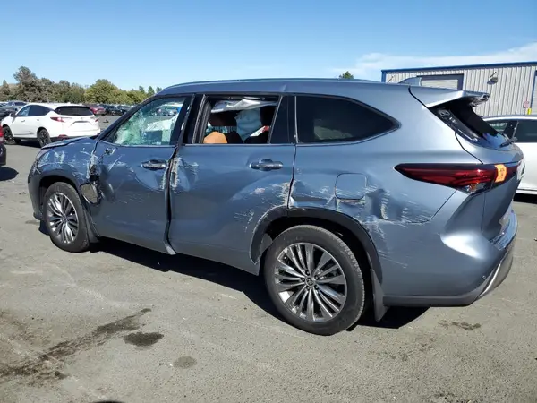 5TDFZRBH4LS014590 2020 TOYOTA HIGHLANDER - Image 2