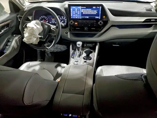 5TDFZRBH4LS023256 2020 TOYOTA HIGHLANDER - Image 8