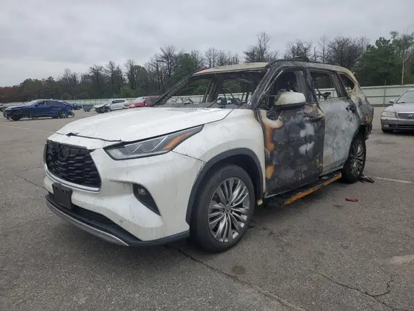 5TDFZRBH4LS049405 2020 TOYOTA HIGHLANDER - Image 1