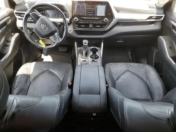 5TDFZRBH4MS089257 2021 TOYOTA HIGHLANDER - Image 8