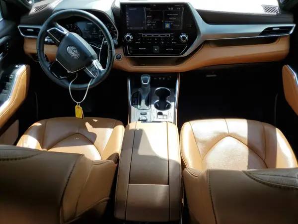 5TDFZRBH4MS102623 2021 TOYOTA HIGHLANDER - Image 8