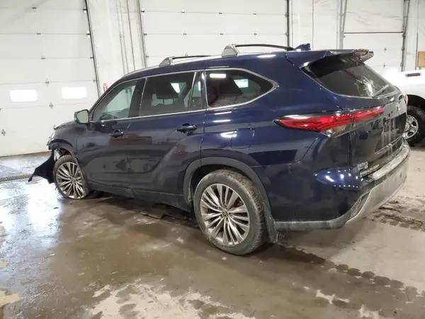 5TDFZRBH4MS112455 2021 TOYOTA HIGHLANDER - Image 2