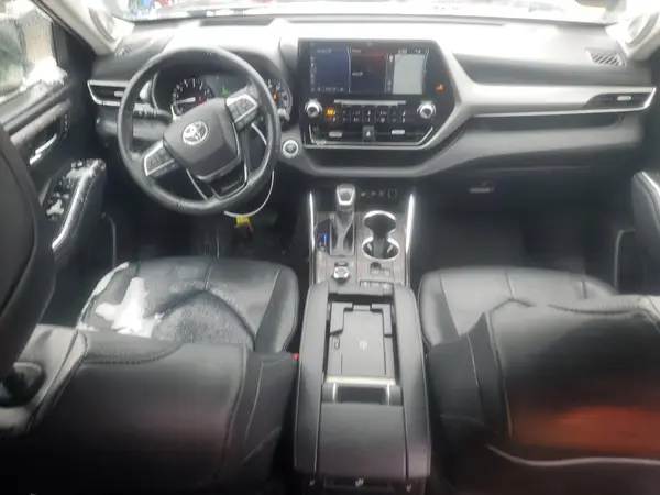 5TDFZRBH4MS138036 2021 TOYOTA HIGHLANDER - Image 8