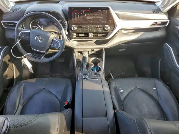 5TDFZRBH4MS146511 2021 TOYOTA HIGHLANDER - Image 8