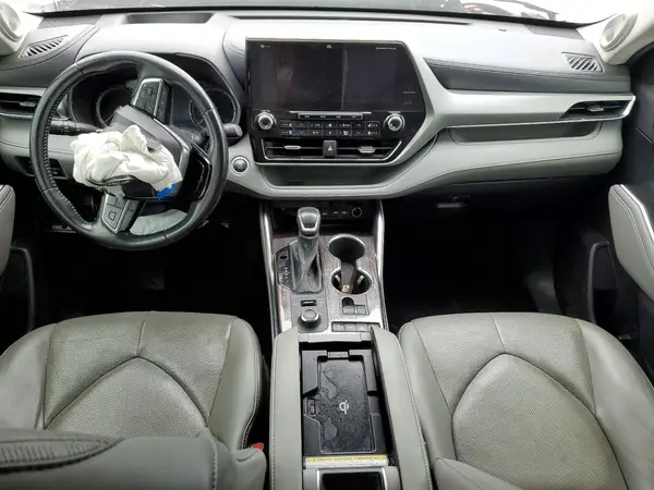5TDFZRBH5MS092281 2021 TOYOTA HIGHLANDER - Image 8