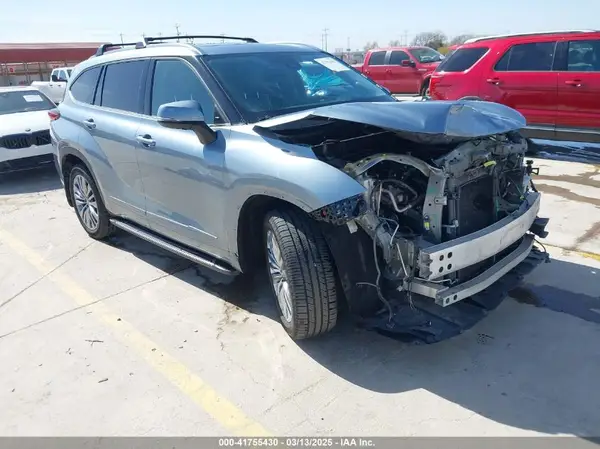 5TDFZRBH5MS095732 2021 TOYOTA HIGHLANDER - Image 1