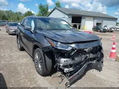 5TDFZRBH5MS106874 2021 TOYOTA HIGHLANDER