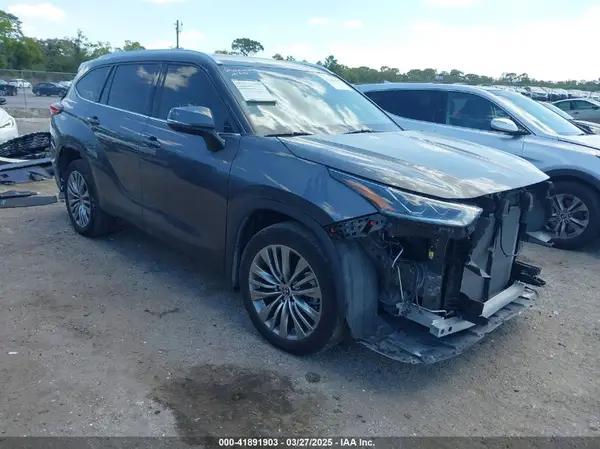 5TDFZRBH5MS149353 2021 TOYOTA HIGHLANDER - Image 1