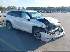 5TDFZRBH5NS182063 2022 TOYOTA HIGHLANDER