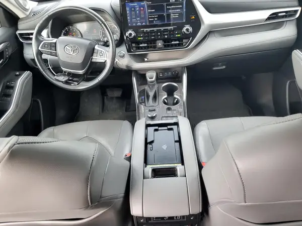 5TDFZRBH5NS210461 2022 TOYOTA HIGHLANDER - Image 8