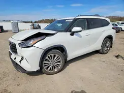 5TDFZRBH5NS210881 2022 TOYOTA HIGHLANDER