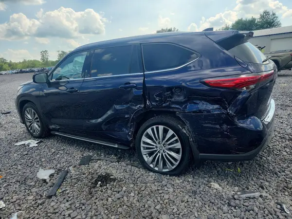 5TDFZRBH6LS048868 2020 TOYOTA HIGHLANDER - Image 2