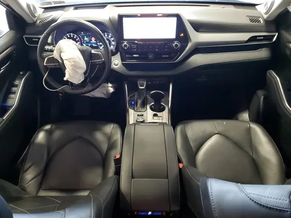 5TDFZRBH6MS089552 2021 TOYOTA HIGHLANDER - Image 8