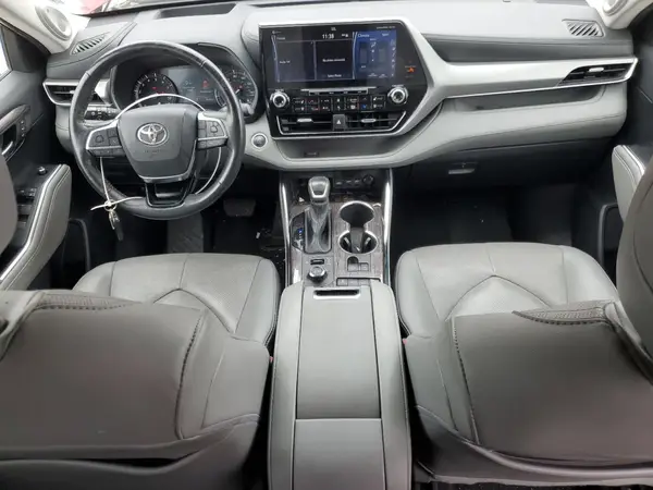 5TDFZRBH6MS098168 2021 TOYOTA HIGHLANDER - Image 8