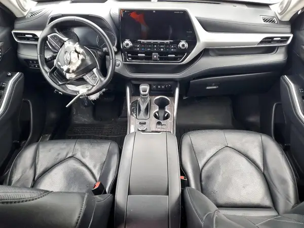 5TDFZRBH6MS113431 2021 TOYOTA HIGHLANDER - Image 8