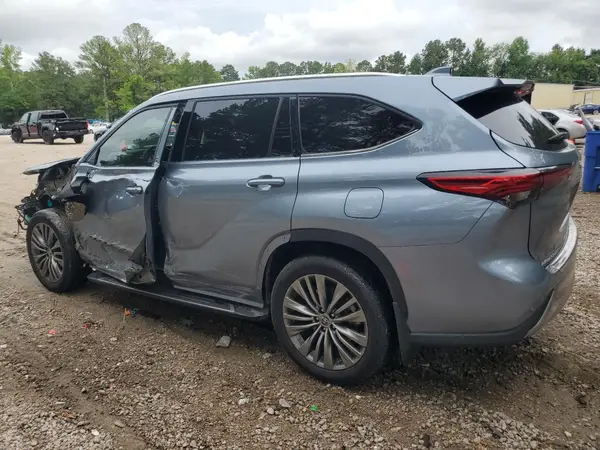 5TDFZRBH6MS119391 2021 TOYOTA HIGHLANDER - Image 2