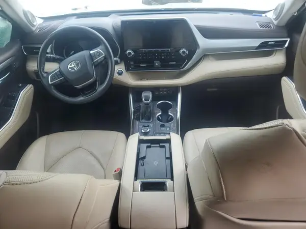 5TDFZRBH6MS120251 2021 TOYOTA HIGHLANDER - Image 8