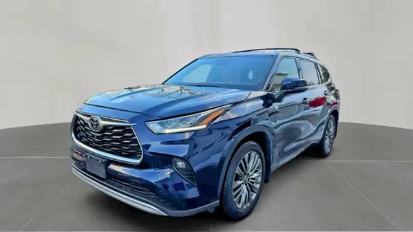 5TDFZRBH6MS144260 2021 TOYOTA HIGHLANDER - Image 2