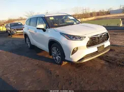 5TDFZRBH6NS169211 2022 TOYOTA HIGHLANDER