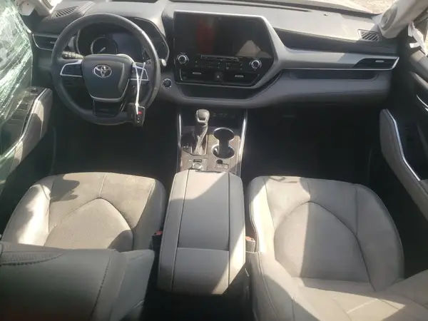 5TDFZRBH6NS175753 2022 TOYOTA HIGHLANDER - Image 8