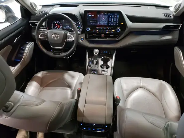 5TDFZRBH6NS181763 2022 TOYOTA HIGHLANDER - Image 8