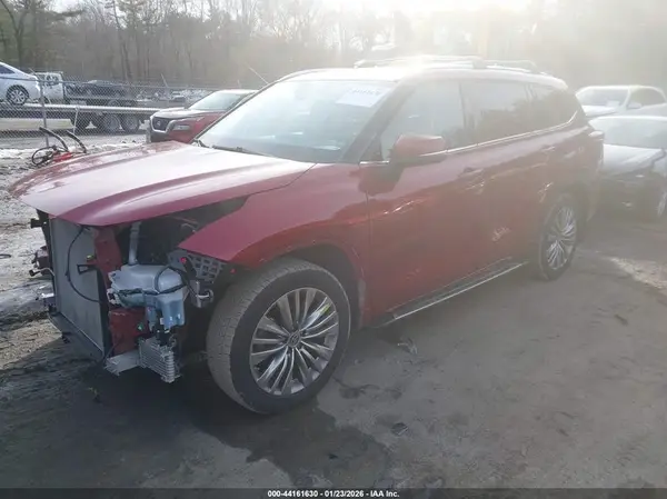 5TDFZRBH6NS235918 2022 TOYOTA HIGHLANDER - Image 2
