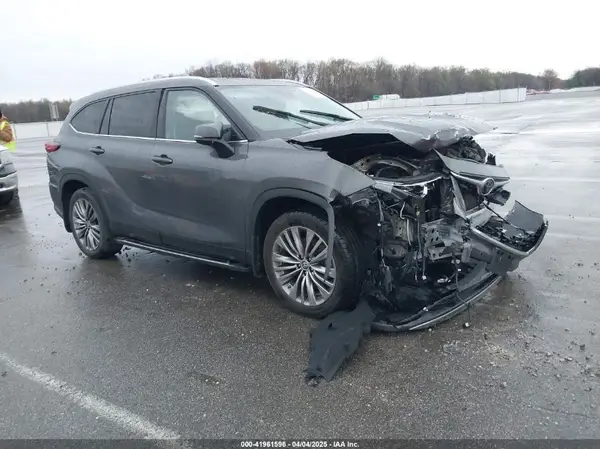 5TDFZRBH7MS106875 2021 TOYOTA HIGHLANDER - Image 1