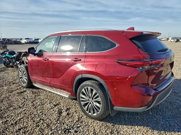5TDFZRBH7MS136037 2021 TOYOTA HIGHLANDER - Image 2