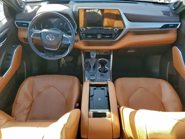 5TDFZRBH7MS136037 2021 TOYOTA HIGHLANDER - Image 8