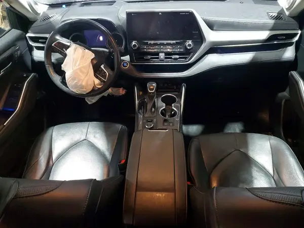 5TDFZRBH7MS157275 2021 TOYOTA HIGHLANDER - Image 8