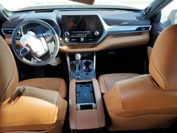 5TDFZRBH7NS185482 2022 TOYOTA HIGHLANDER - Image 8