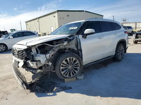 5TDFZRBH8LS005598 2020 TOYOTA HIGHLANDER - Image 1