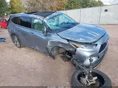 5TDFZRBH8LS008761 2020 TOYOTA HIGHLANDER