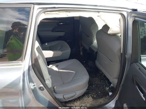 5TDFZRBH8LS008761 2020 TOYOTA HIGHLANDER - Image 8