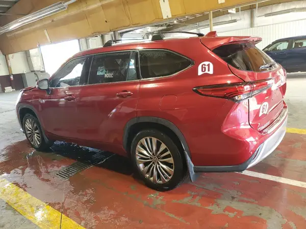5TDFZRBH8LS029044 2020 TOYOTA HIGHLANDER - Image 2