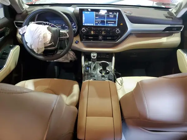 5TDFZRBH8LS029044 2020 TOYOTA HIGHLANDER - Image 8