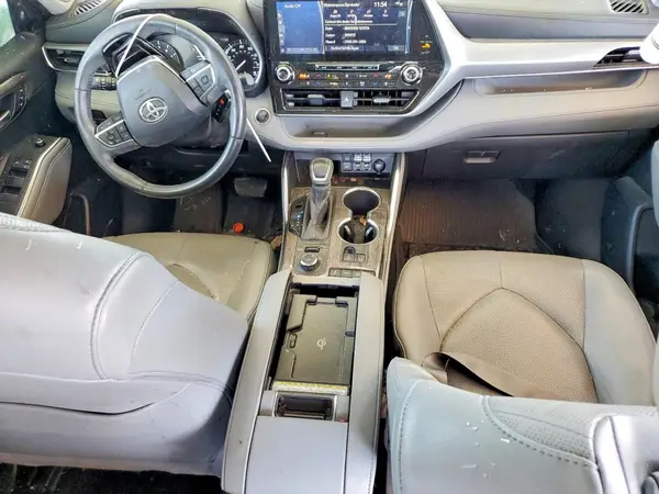 5TDFZRBH8LS033465 2020 TOYOTA HIGHLANDER - Image 8