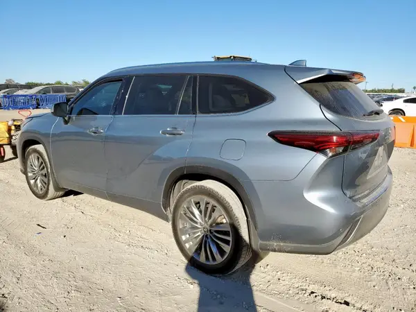 5TDFZRBH8LS050637 2020 TOYOTA HIGHLANDER - Image 2