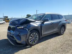 5TDFZRBH8LS055336 2020 TOYOTA HIGHLANDER