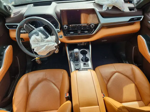 5TDFZRBH8MS084319 2021 TOYOTA HIGHLANDER - Image 8
