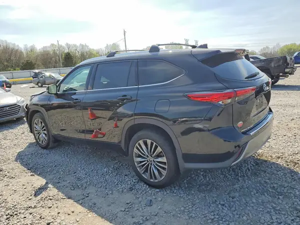 5TDFZRBH8MS087821 2021 TOYOTA HIGHLANDER - Image 2
