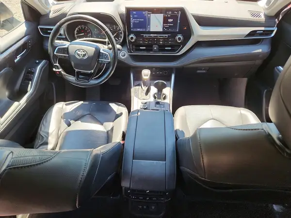 5TDFZRBH8MS093912 2021 TOYOTA HIGHLANDER - Image 8