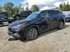 5TDFZRBH8MS137651 2021 TOYOTA HIGHLANDER