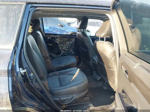 5TDFZRBH8NS171252 2022 TOYOTA HIGHLANDER - Image 8
