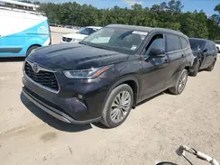 5TDFZRBH8NS183062 2022 TOYOTA HIGHLANDER