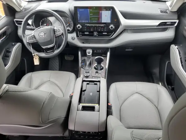 5TDFZRBH8NS226136 2022 TOYOTA HIGHLANDER - Image 8