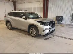 5TDFZRBH8NS250761 2022 TOYOTA HIGHLANDER