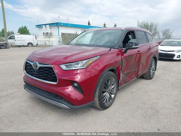 5TDFZRBH9LS007618 2020 TOYOTA HIGHLANDER - Image 2